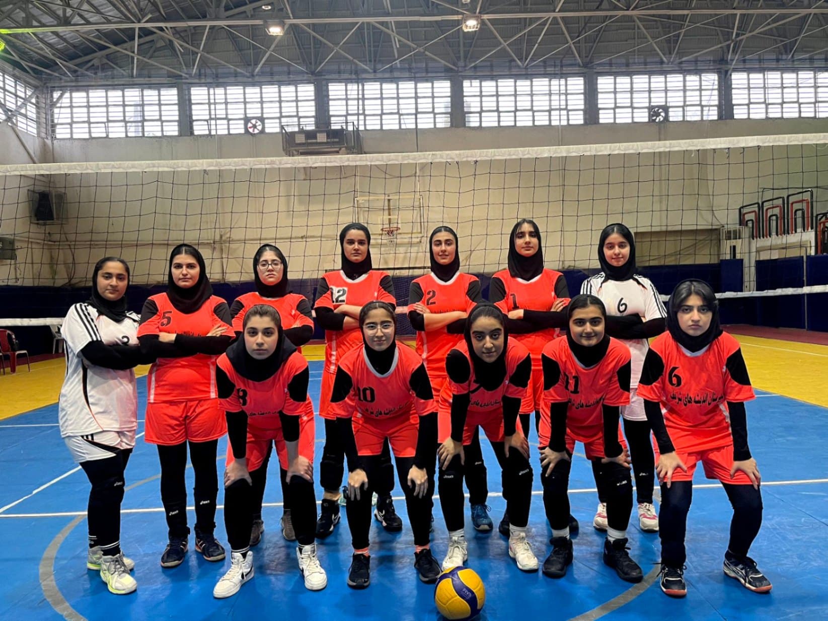 کسب مقام دوم در مسابقات والیبال